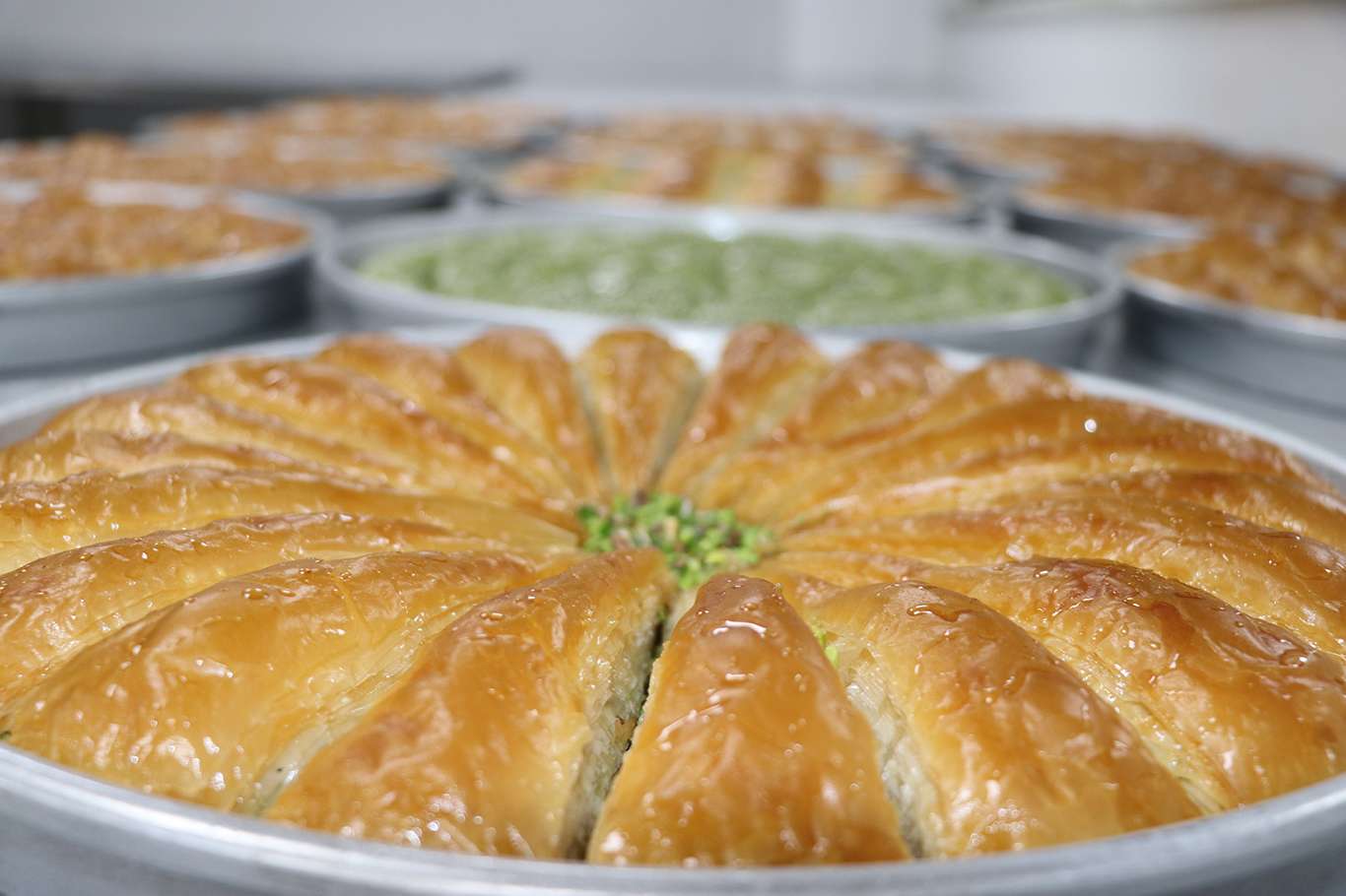 Baklavacılarda “tatlı” bayram telaşı